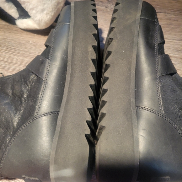 UGG Women’s Moto Punk Mini Boots Size 7 - Picture 9 of 9